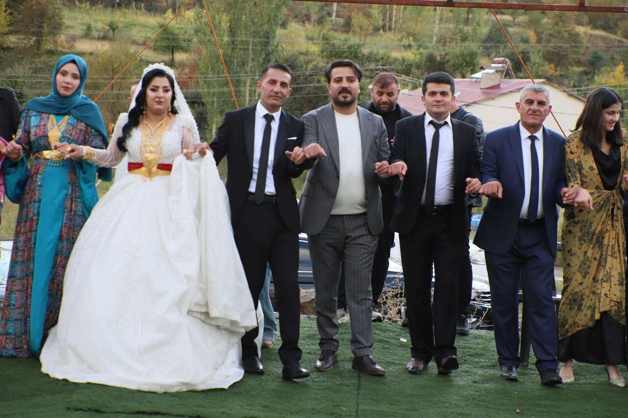 Gür Ailesinin Görkemli Düğünü 33