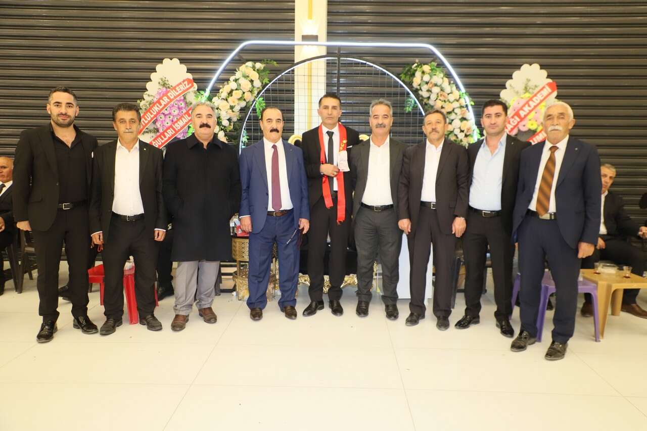 Gür Ailesinin Görkemli Düğünü 21