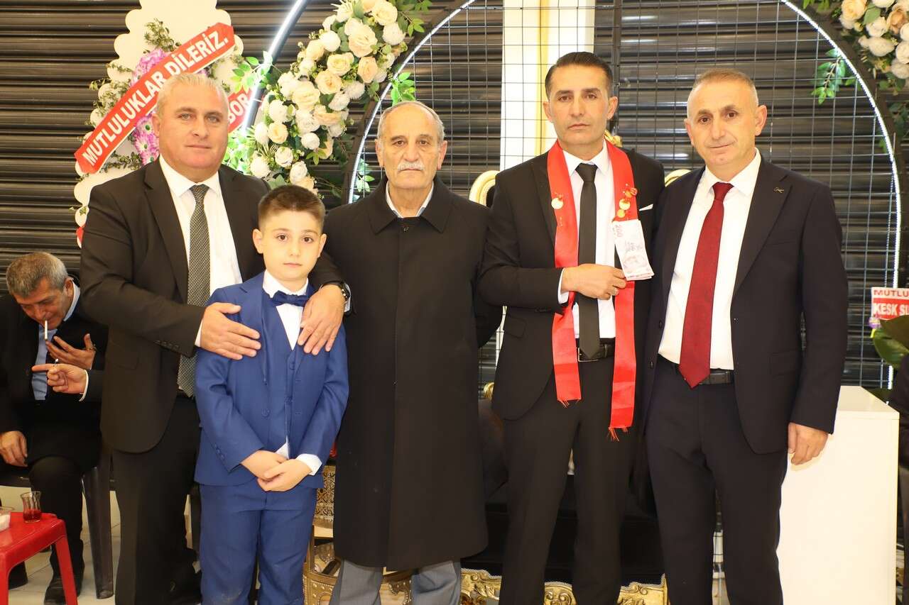 Gür Ailesinin Görkemli Düğünü 17