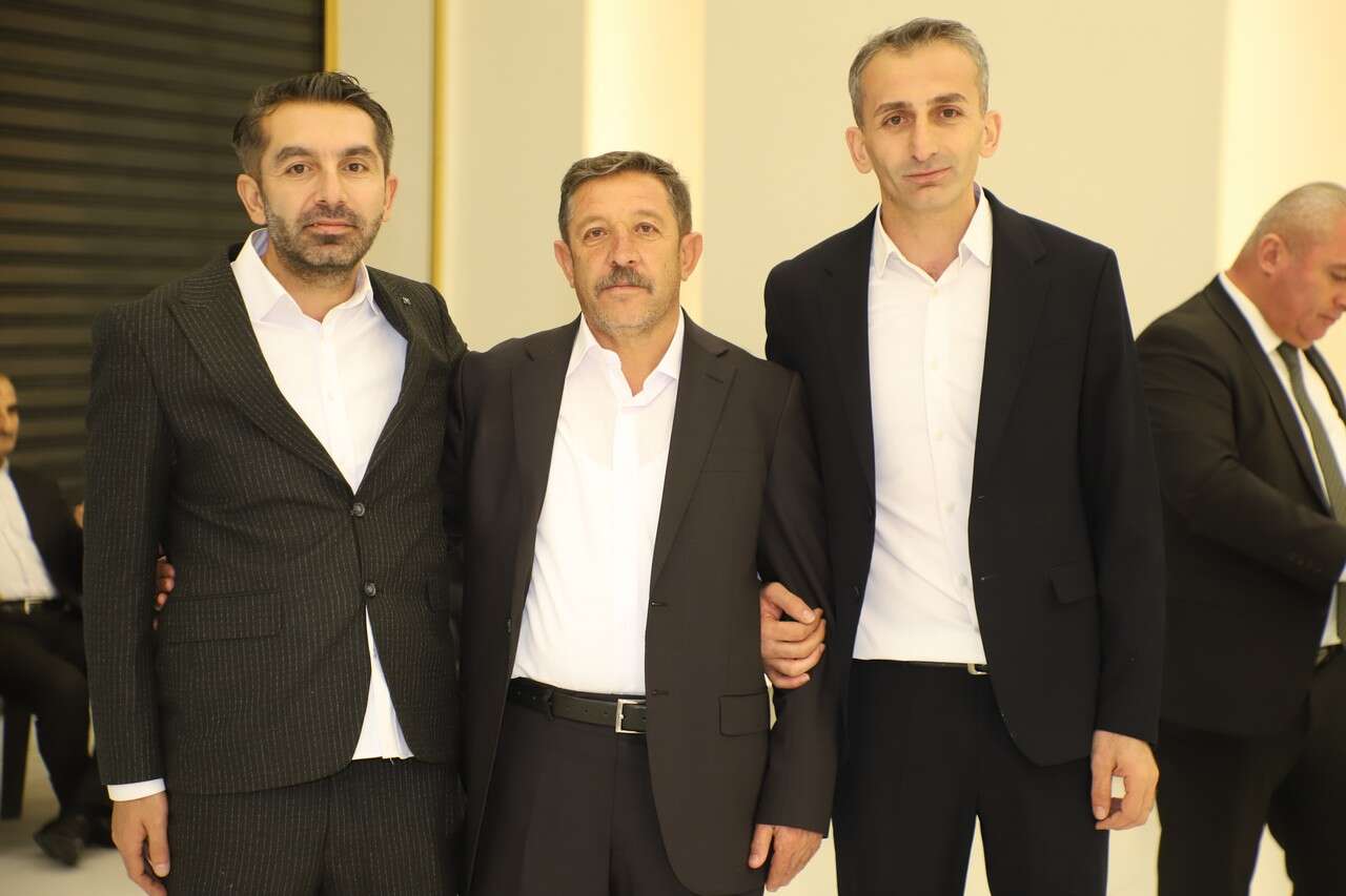 Gür Ailesinin Görkemli Düğünü 13