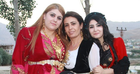 Yalçın ailesinin mutlu günü 18
