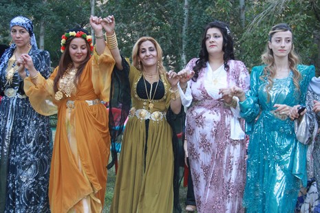 Yalçın ailesinin mutlu günü 3