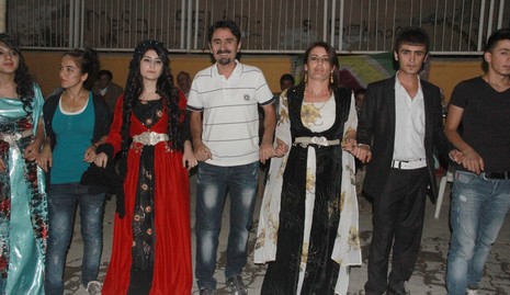 Yalçın ailesinin mutlu günü 31