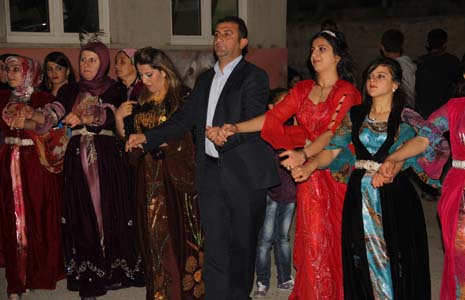 18-19-2014 Ekim Ayı Hakkari Düğünleri 42