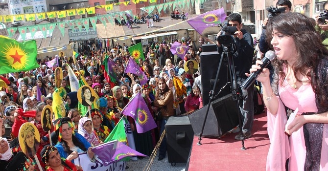 Hakkari'de 8 mart kutlamaları 2015 10