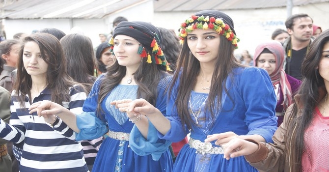 Hakkari'de 8 mart kutlamaları 2015 20