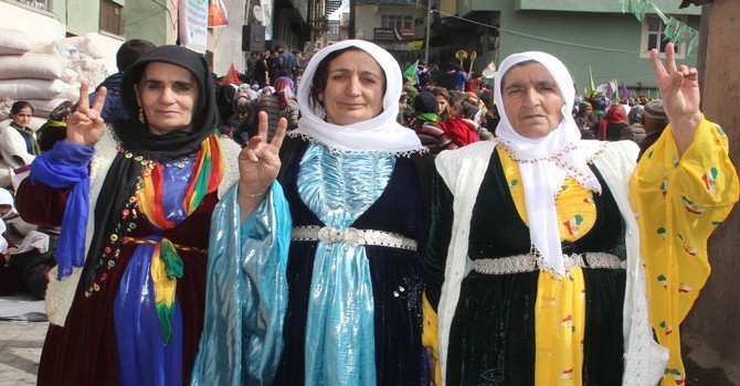 Hakkari'de 8 mart kutlamaları 2015 27