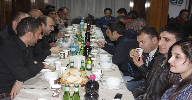 Hakkari'de halaylı tıp bayramı 5