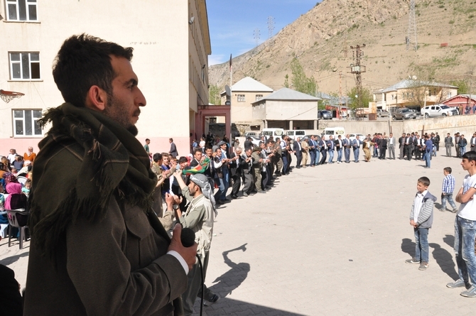 25-26-2015 Nisan Ayı Hakkari Düğünleri 68