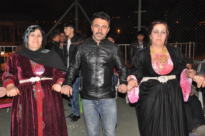 25-26-2015 Nisan Ayı Hakkari Düğünleri 81