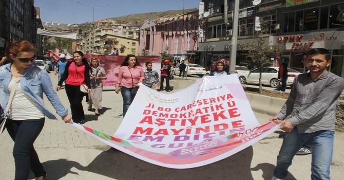 Hakkari’de 1 mayıs coşkusu 13