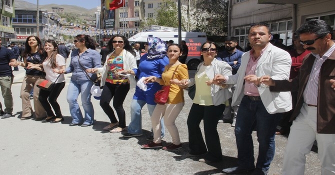 Hakkari’de 1 mayıs coşkusu 38