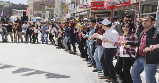 Hakkari’de 1 mayıs coşkusu 39