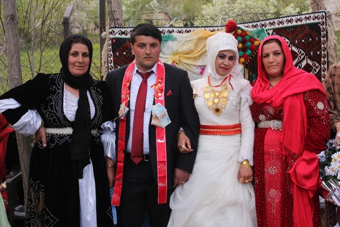 02-03- Mayıs 2015 Hakkari düğünleri 25