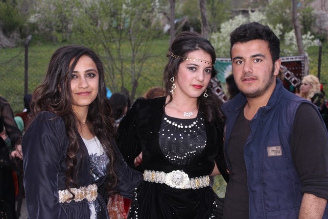 02-03- Mayıs 2015 Hakkari düğünleri 27