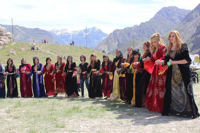 02-03- Mayıs 2015 Hakkari düğünleri 38