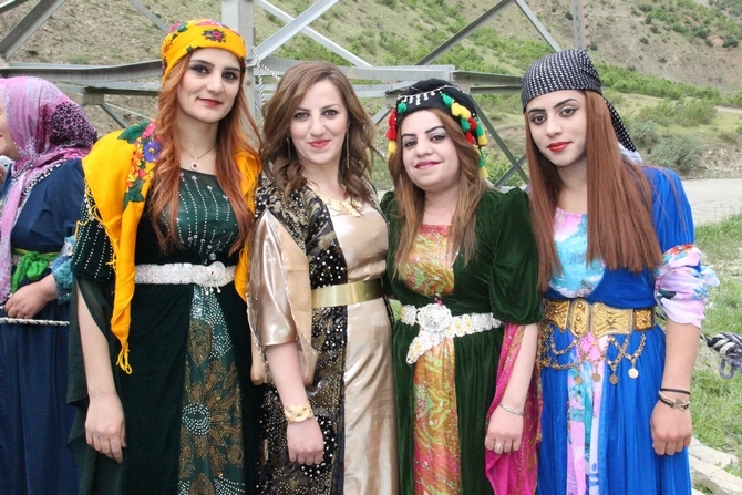 9-10 2015 Mayıs Ayı Hakkari Düğünleri 8