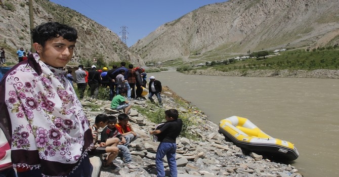 Hakkari'de rafting heyecanı 3