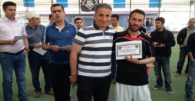 Turnuva şampiyonları belirlendi 19