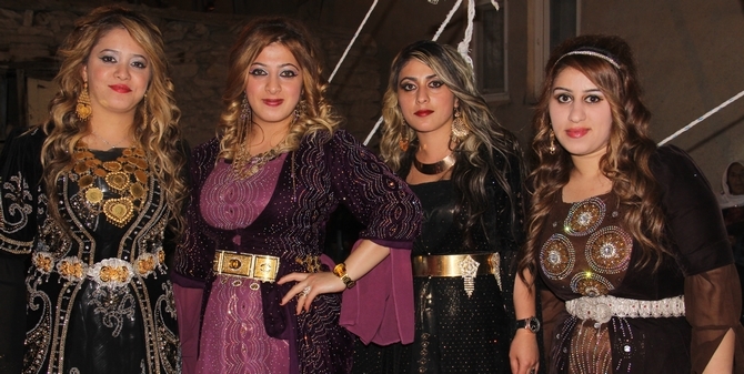 23-24-2015 Mayıs Ayı Hakkari Düğünleri (2) 46