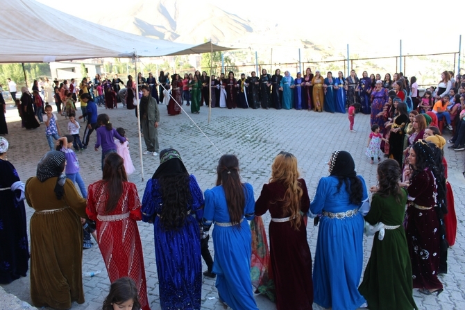 13-14-2015 Haziran Ayı Hakkari Düğünleri 38