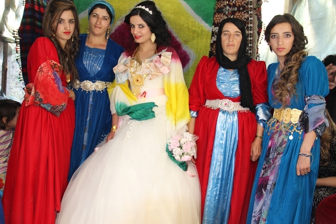 13-14-2015 Haziran Ayı Hakkari Düğünleri 59