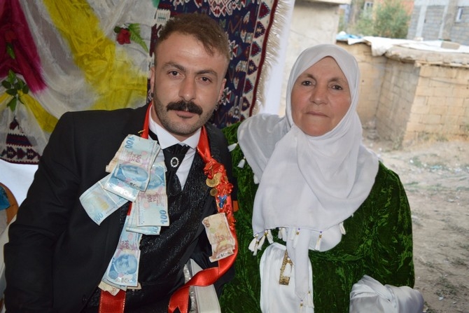 22-23-2015 Ağustos Ayı Hakkari Düğünleri(2) 19