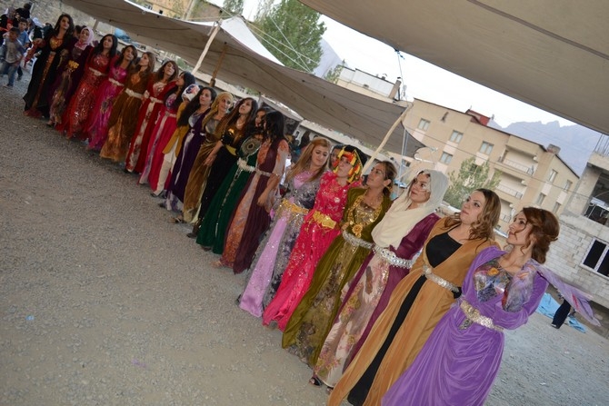 22-23-2015 Ağustos Ayı Hakkari Düğünleri(2) 32