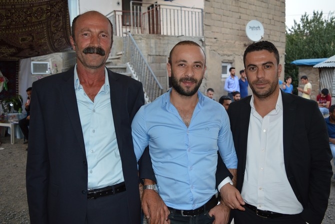 22-23-2015 Ağustos Ayı Hakkari Düğünleri(2) 36