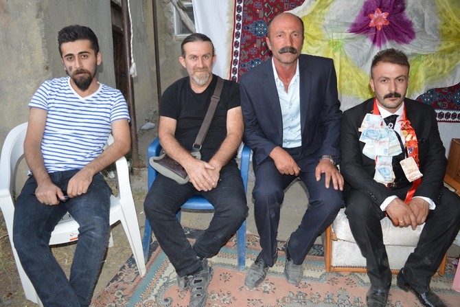 22-23-2015 Ağustos Ayı Hakkari Düğünleri(2) 38