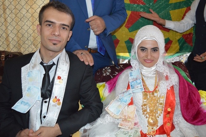 22-23-2015 Ağustos Ayı Hakkari Düğünleri(2) 5