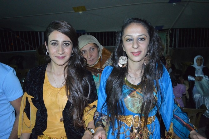 22-23-2015 Ağustos Ayı Hakkari Düğünleri(2) 52