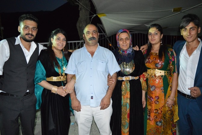 22-23-2015 Ağustos Ayı Hakkari Düğünleri(2) 58