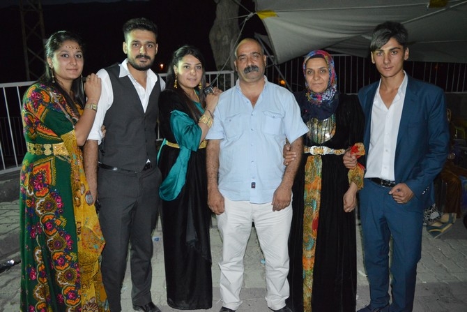 22-23-2015 Ağustos Ayı Hakkari Düğünleri(2) 59
