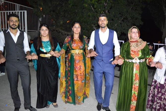 22-23-2015 Ağustos Ayı Hakkari Düğünleri(2) 61