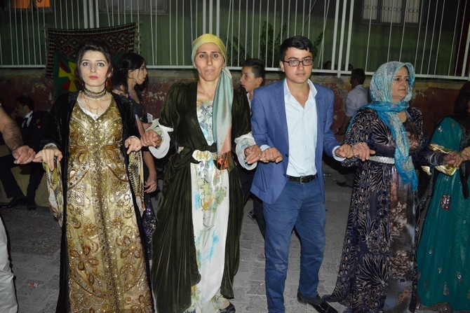 22-23-2015 Ağustos Ayı Hakkari Düğünleri(2) 65