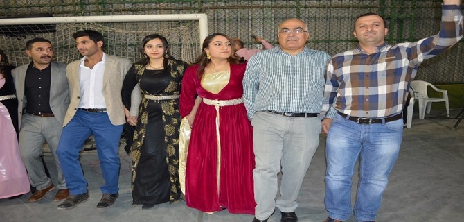 Akdağ ile Topuz ailesinin mutlu günü 22