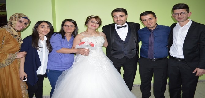 Akdağ ile Topuz ailesinin mutlu günü 6