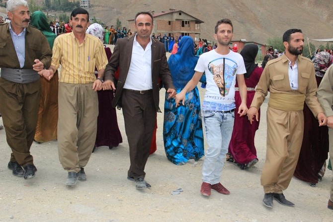 05-06-2015 Eylül Ayı Hakkari Düğünleri 51