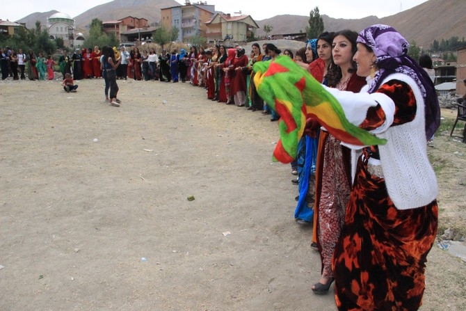 05-06-2015 Eylül Ayı Hakkari Düğünleri 52