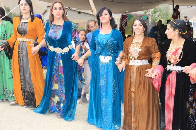 05-06-2015 Eylül Ayı Hakkari Düğünleri 53