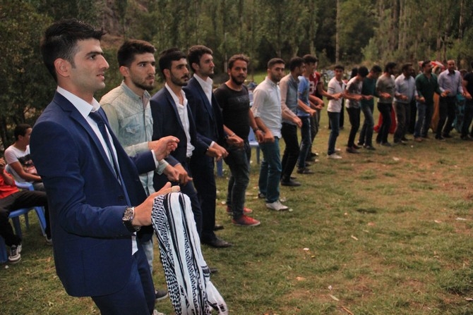 05-06-2015 Eylül Ayı Hakkari Düğünleri 72