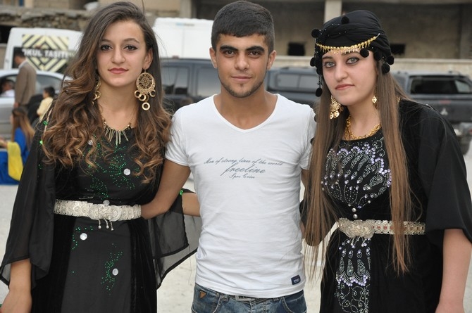 12-13-2015 Eylül Ayı Hakkari Düğünleri 41