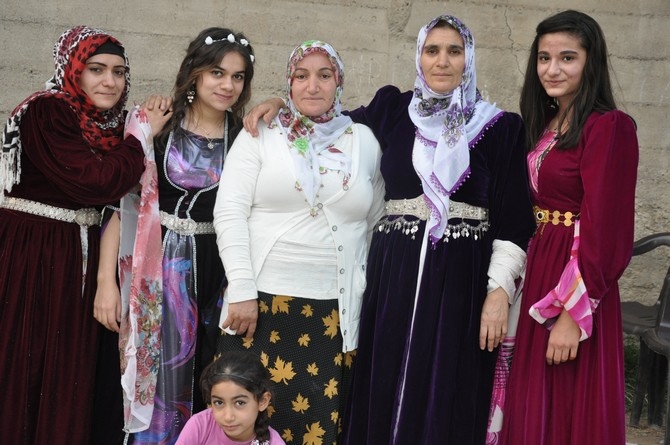 12-13-2015 Eylül Ayı Hakkari Düğünleri 52