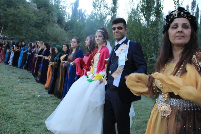 12-13-2015 Eylül Ayı Hakkari Düğünleri 69