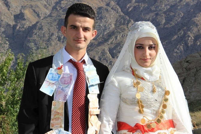 17-18-2015 Ekim Ayı Hakkari Düğünleri 32