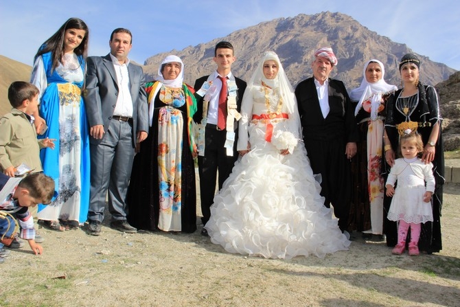 17-18-2015 Ekim Ayı Hakkari Düğünleri 34