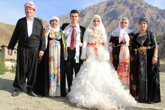 17-18-2015 Ekim Ayı Hakkari Düğünleri 35