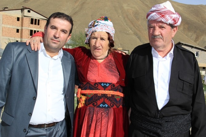 17-18-2015 Ekim Ayı Hakkari Düğünleri 38