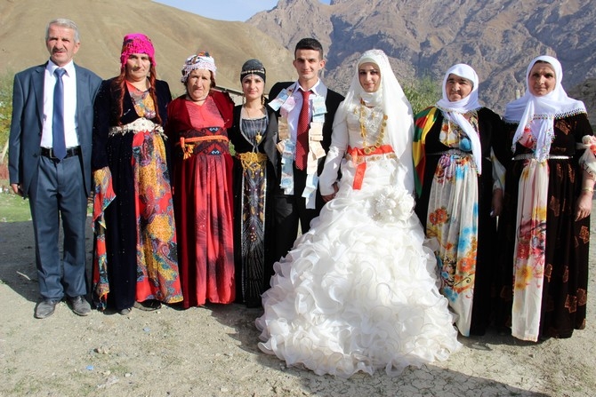 17-18-2015 Ekim Ayı Hakkari Düğünleri 39